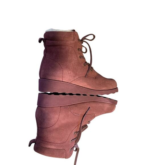 Bearpaw Soft Red Suede Shearling Lined Lace Up Ankle Boot Size 9 - Picture 6 of 9